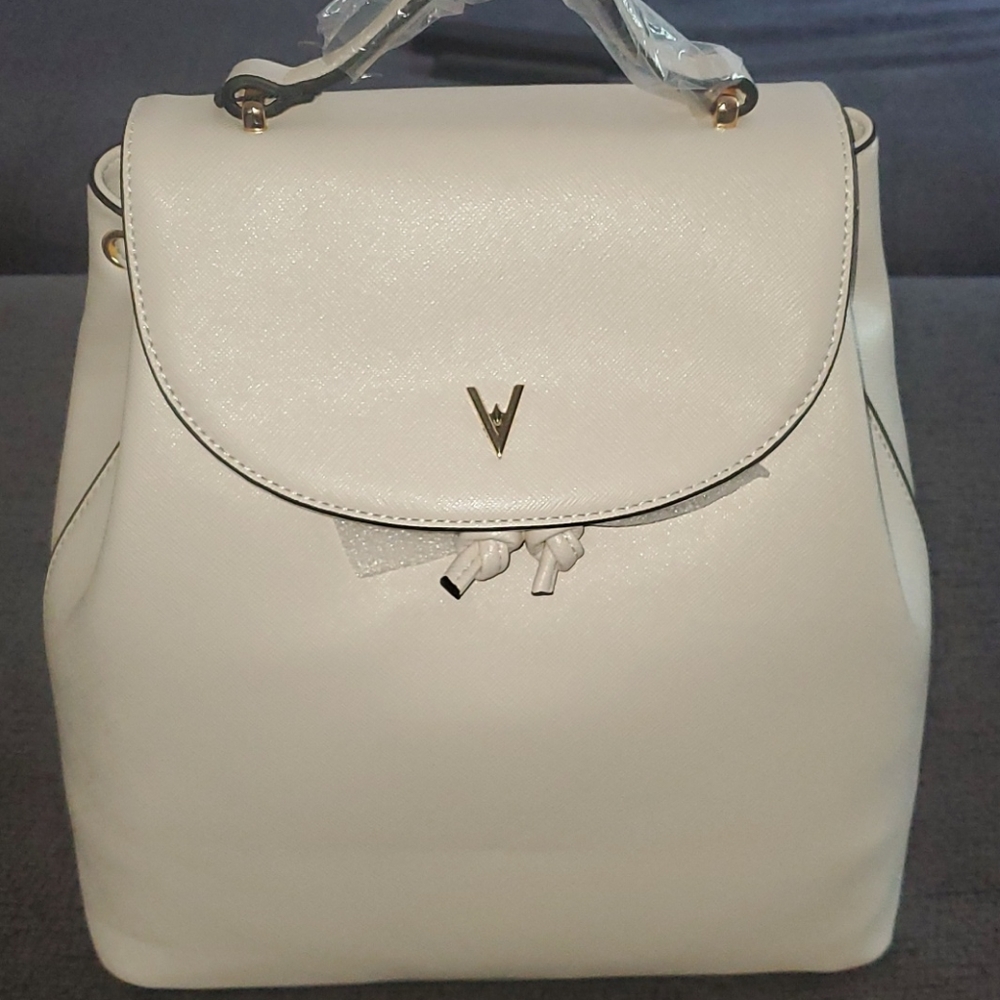 Vanessa Williams cream leather backpack purse